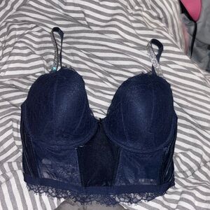 Victoria’s Secret corset bra
Color: blue
Size: 38DD